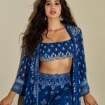 Janhvi Kapoor Instagram - shades of cool #GoodLuckJerry