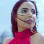Jasmin Bhasin Instagram - Levitating Photographer: @appurvashah Photographer Asst: @radhika_98 @masanithorat Makeup: @richie_muah Stylist: @prameetdivya Costume assistant: @yash__shah1612 Hair: @_misheeta