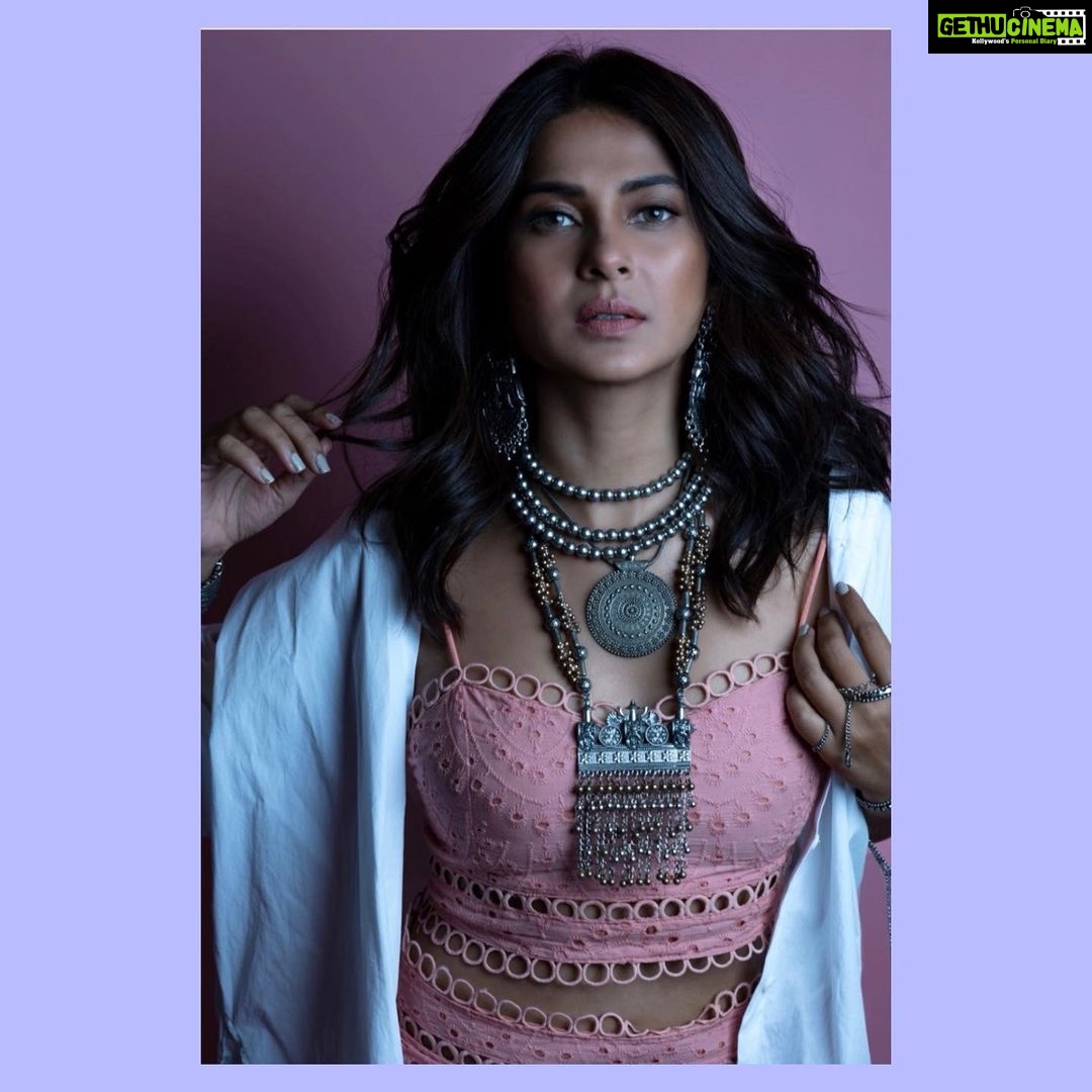 Jennifer Winget Instagram - I know it will seem a bit crazy, but if you want to know something about me, the best person to ask, is ME! ….Or maybe @kartikaaryan but even he wouldn’t know! 😜 Styling: @simmerouquai Hair: @vanessafernandes19 @bbluntindia Makeup: @mukeshpatilmakeup Pink Co-ords: @a.la.modebyakanksha Photographed by: @harshphotography11