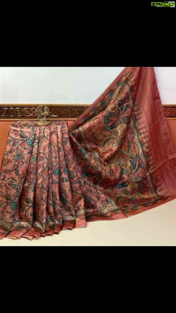 Joy Crizildaa Instagram - Kalamkari saree ✨ To place an order Kindly DM ! ❤️ Disclaimer : color may appear slightly different due to photography No exchange or return Unpacking video must for any sort of damage complaints Threads here and there, missing threads,colour smudges are not considered as damage as they are the result in hand woven sarees. #joycrizildaa #joycrizildaasarees #handloom #onlineshopping #traditionalsaree #sareelove #sareefashion #chennaisaree #indianwear #sari #fancysarees #iwearhandloom #sareelovers #sareecollections #sareeindia