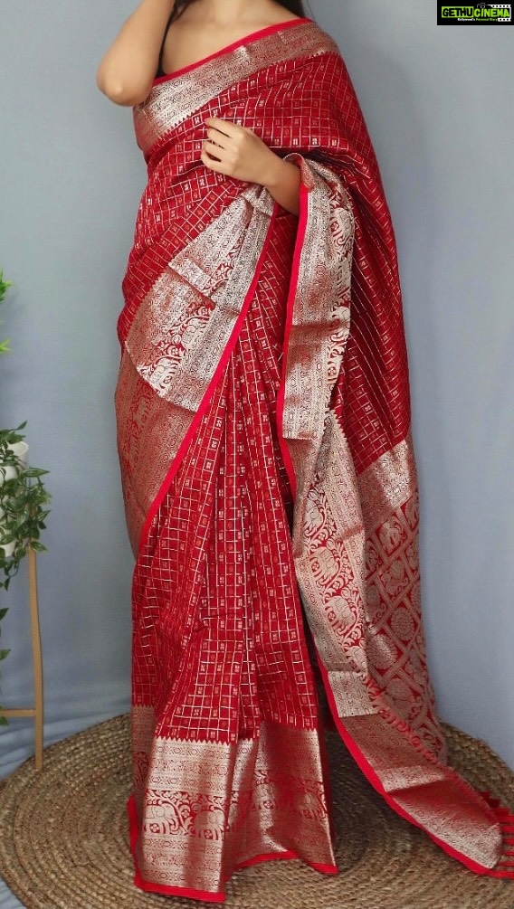 Joy Crizildaa Instagram - Presenting all new checks available in 7 colors Sheer and shiny ✨ To place an order Kindly DM ! ❤️ Disclaimer : color may appear slightly different due to photography No exchange or return Unpacking video must for any sort of damage complaints Threads here and there, missing threads,colour smudges are not considered as damage as they are the result in hand woven sarees.