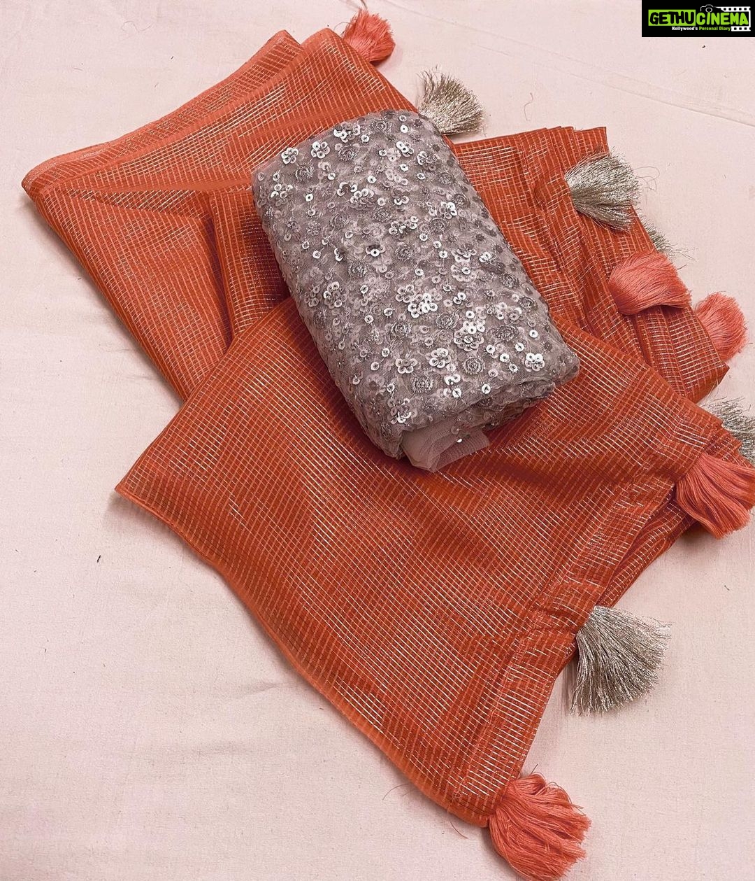 Joy Crizildaa Instagram - To place an order Kindly DM ! ❤️ Disclaimer : color may appear slightly different due to photography No exchange or return Unpacking video must for any sort of damage complaints Threads here and there, missing threads,colour smudges are not considered as damage as they are the result in hand woven sarees.