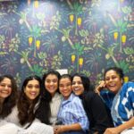 Kajol Instagram - DO NOT CONCENTRATE ON THE SMILES AND STRIPES. Look at the wallpaper! #idareyou @pallavisymons @priyankabettyferreira @radhikamehra @sangeetahairartist @styleby_foram