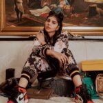 Kalyani Priyadarshan Instagram - Our song Kannil Pettole is out now ! This song was so much fun to shoot (you can tell I’m sure!) and it’s amazing to see everyone loving the video. This is really just the start of what Thallumaala is ♥️. More of Wasim’s gang and Beevi’s Swag to come all thanks to these insanely talented people @tovinothomas @jimshi_khalid @khalidh.rahman @parari_muhsin @ashiqusman @vishnuvijay01 @shobi_master #masherhamsa Stills @_jestin_james_ (Previous post had some glitch so had to delete sorry folks) Link in Bio if you haven’t watched or want to watch again 😁