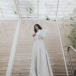 Kalyani Priyadarshan Instagram - Got myself some sleeves big enough to hold my dreams… 📸 @gibsterg @goodbyeoldjumeirah Styled by @natashasinghstylist Makeup by @ssequeiramakeup Hair by @ibrahem_hairstylist Wearing @philosophyofficial @palmerharding @thatconceptstore