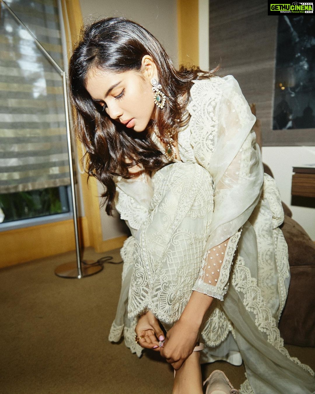 Kalyani Priyadarshan Instagram - 📸!! Shot by @leroifoto Wearing @jade_bymk Diamonds @kalyanjewellers_official Styled by @pallavi_85