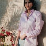 Kalyani Priyadarshan Instagram - We were driving around Jumeirah... The Arabian sun was just setting, When @gibsterg found this beautiful spot where the light was just magical, and we got out to quickly shoot this picture This guy just has an eye for such light.. The kind of light that allows for magic to happen 💫✨☀️