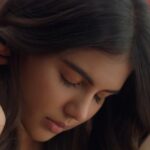 Kalyani Priyadarshan Instagram - Enjoy the new improved Nescafé Sunrise made with slow roasted coffee beans for a great aroma and an improved taste that lingers on, just like sweet little gestures do @nescafesunriseindia . Director - @reemadasc Executive Producer - @ronnie.lahiri Dop-@shivendukudalkar Personal Team - @therouteofficial Make up artist - @amitkagda Costume Stylist - @pallavi_85 #nescafé #nescafesunrise #coffeearoma #coffeelover #ad