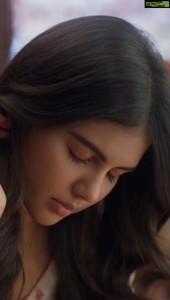Kalyani Priyadarshan Instagram - Enjoy the new improved Nescafé Sunrise made with slow roasted coffee beans for a great aroma and an improved taste that lingers on, just like sweet little gestures do @nescafesunriseindia . Director - @reemadasc Executive Producer - @ronnie.lahiri Dop-@shivendukudalkar Personal Team - @therouteofficial Make up artist - @amitkagda Costume Stylist - @pallavi_85 #nescafé #nescafesunrise #coffeearoma #coffeelover #ad