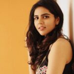 Kalyani Priyadarshan Instagram - After weeks of my phone telling me I was running out of storage space I finally took its advice and cleaned up my photo album. Found a picture I never posted. What did you do today? #stayhome #staysafe #declutteryourphone