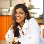 Kalyani Priyadarshan Instagram - Couldn’t help myself 🤷🏻‍♀️😄. Thank you for the 2 Million love ♥️🤗. Here’s hoping the insta fam grows bigger and stronger this year. So so grateful for all the love ☺️🥰 #2million