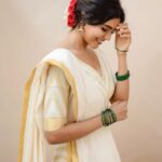 Kalyani Priyadarshan Instagram - What happens when I let my true mallu self out for a day 😄🌼 Shot by @kiransaphotography Wearing @poornimaindrajith Stylist @styledbyindrakshi Makeup @chisellemakeupandhair Hair @hairstyle_by_gayathri