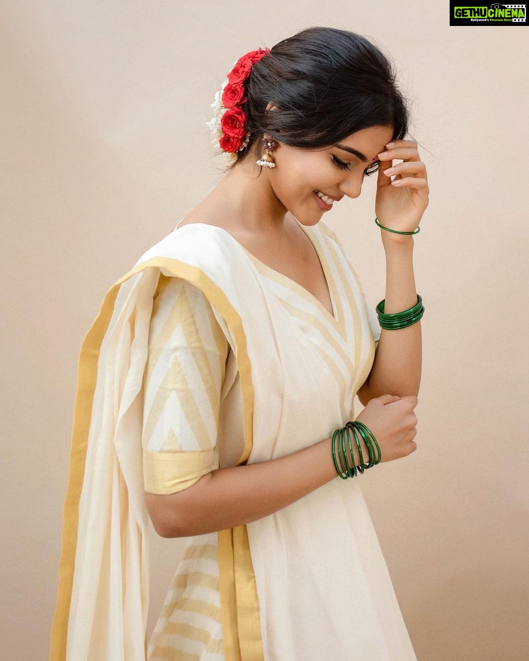 Kalyani Priyadarshan Instagram - What happens when I let my true mallu self out for a day ππΌ Shot by @kiransaphotography Wearing @poornimaindrajith Stylist @styledbyindrakshi Makeup @chisellemakeupandhair Hair @hairstyle_by_gayathri