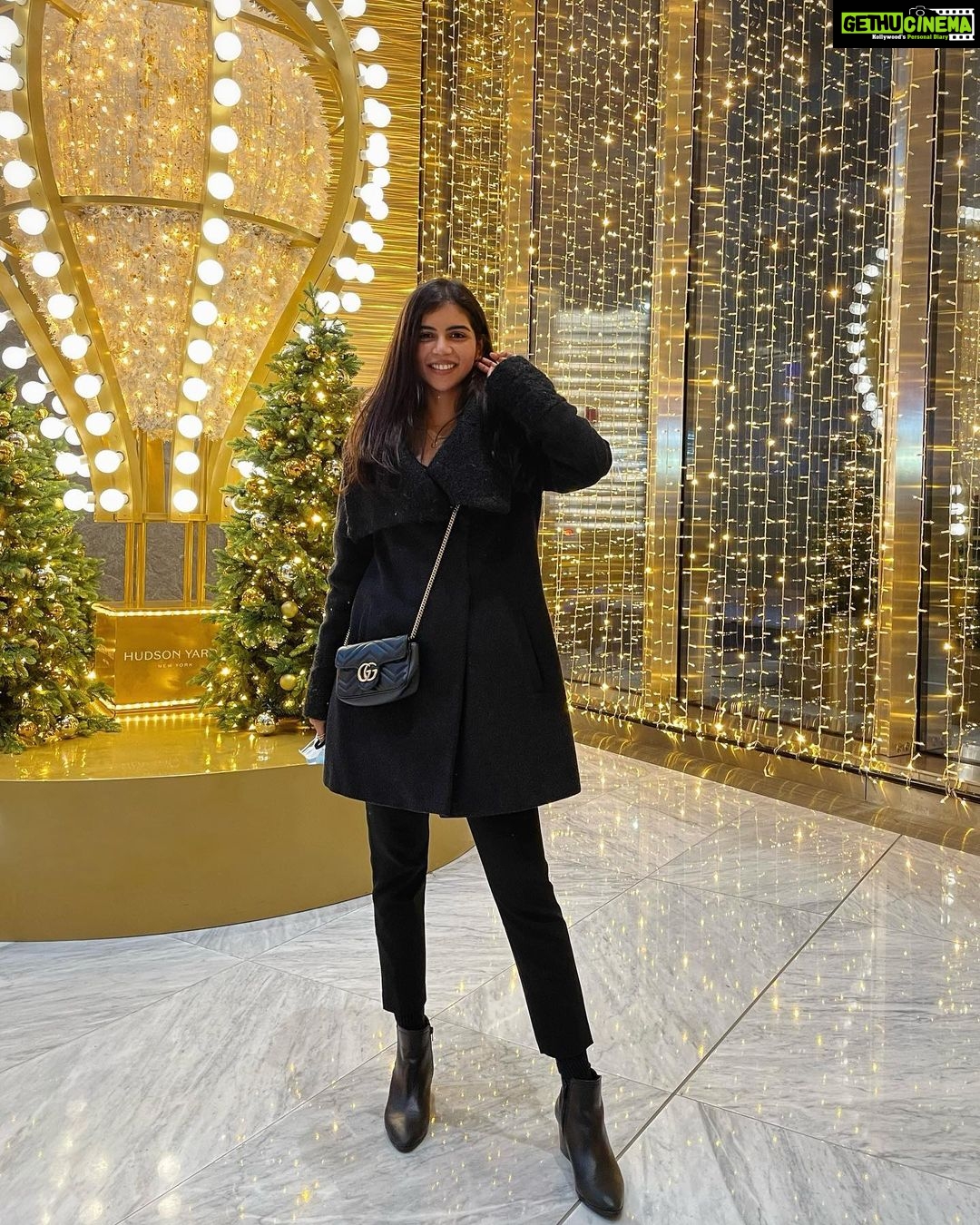 Kalyani Priyadarshan Instagram - Guess I’ve now become a tourist in a place I once called home ✨🌃 New York City, N.Y.