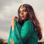 Kalyani Priyadarshan Instagram - Keep forgetting to post these! For this month’s issue of @weddingvows.in Stylist: @jukalker Outfit: @raw_mango Jewelry: @harinifinejewellery Makeup and Hair: @pinkylohar Photographer: Ananda Krishna