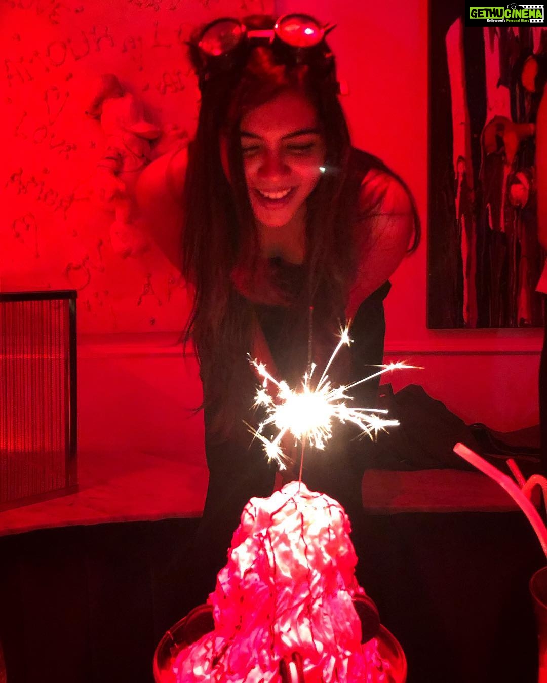 Kalyani Priyadarshan Instagram - A birthday-month filled with so much love and box office success (and never ending cakes) 🥳🥳 Thanks to everyone who showered me with all the positivity and affection. Fully energized for this year now with lots more to come! ❤🎬 #letmaybegin Bagatelle New York