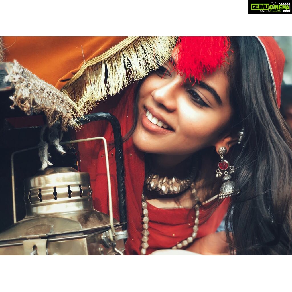 Kalyani Priyadarshan Instagram - Marakkar: Arabikadalinte Simham . . . ♥️ @styledbyindrakshi @anisasi