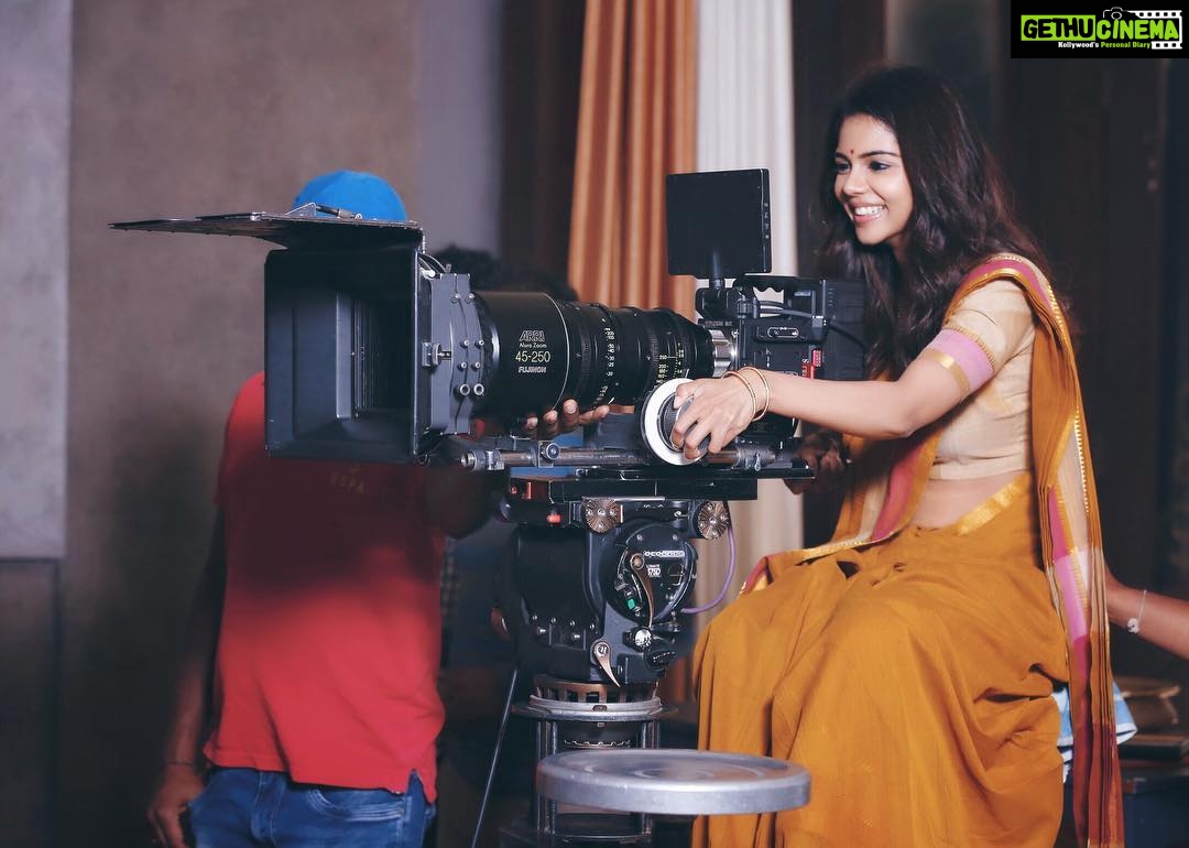 Kalyani Priyadarshan Instagram - DOP Kalyani 🎥 (Daughter of Priyadarshan 😋) #setlife #backupjob Ramoji Film City Hyderabad