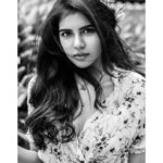 Kalyani Priyadarshan Instagram - There’s something really soothing about the simplicity of black and white . . . Photography: @tarunkoliyot Styling : @pallavi_85 Hair : @pinkylohar Art and Design: @bezinto