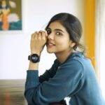 Kalyani Priyadarshan Instagram – Are you a Harry Potter fan? Who isn’t?! I think the OnePlus Harry Potter Limited Edition Watch is magical, and I am sure you will too! In Chennai, this one-of-a-kind watch can be purchased only at the Pondy Bazaar, VR Mall and Phoenix Market City OnePlus Experience Stores. While you’re there, don’t forget to catch the exciting Augmented Reality treasure hunt too!
#SmartEverywear @oneplus_india