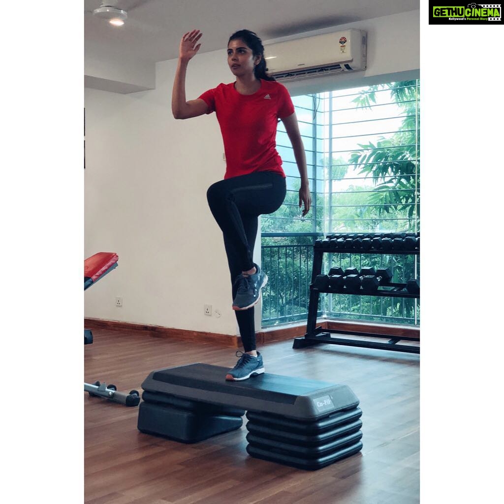 Kalyani Priyadarshan Instagram - Mornings done right💪🏼#gettingbettereveryday #cardioday