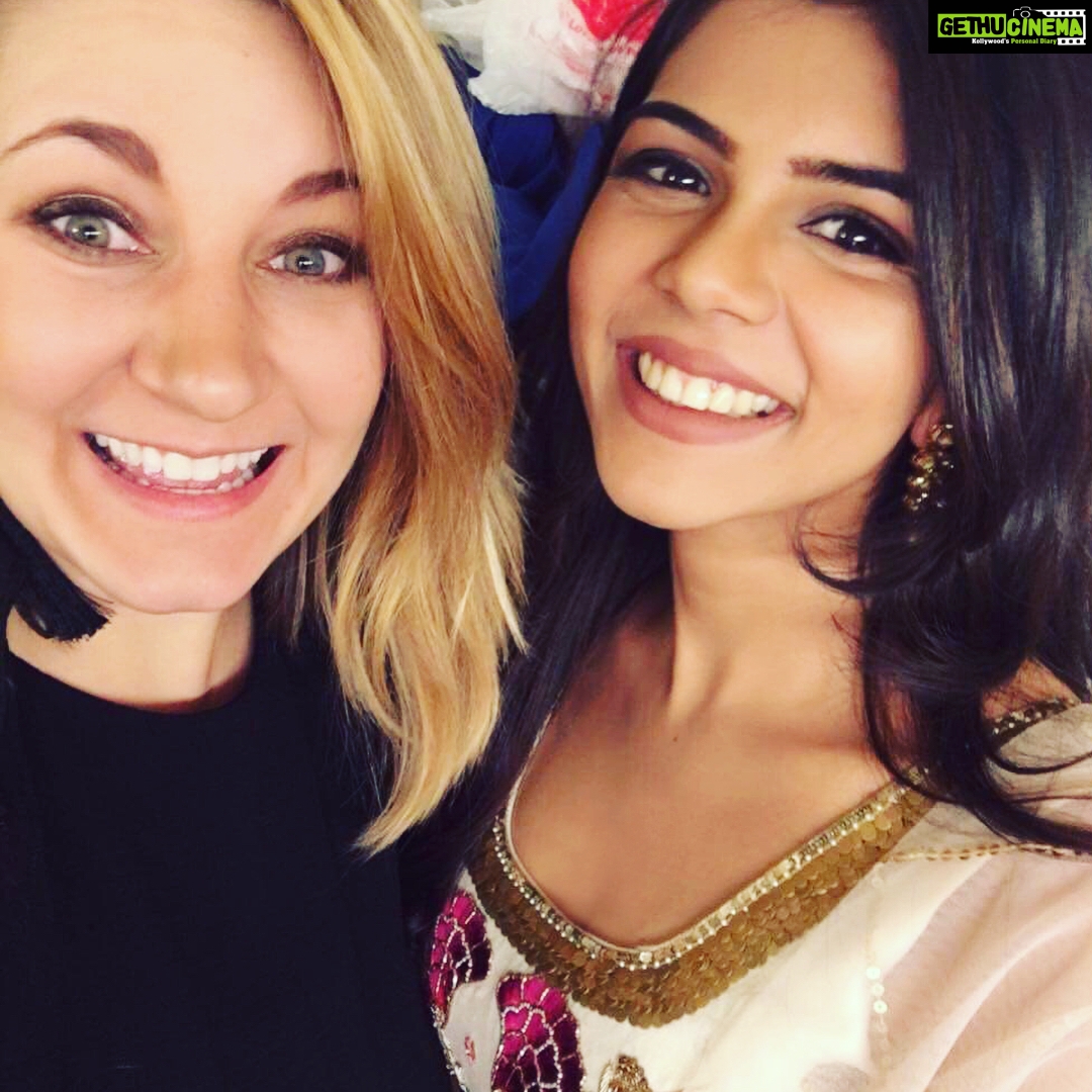 Kalyani Priyadarshan Instagram - True friends travel 4 hours just to see you for 30 minutes #usapromotour #aboutlastnight #newjersey #reunitedanditfeelssogood #hellousa Patriots Theater at the War Memorial