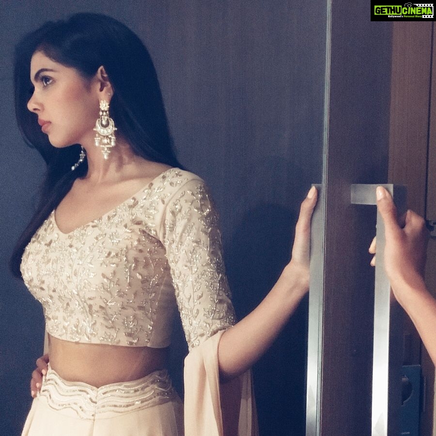 Kalyani Priyadarshan Instagram - Last night for #helloprereleaseevent. Can’t believe the film releases TOMORROW 😱 Wearing @mishruofficial Styled by obviously @pallavi_85 Jewelry @akoyajewels Hair and Makeup @pinkylohar @amitkagda #youreonlyasgoodasyourteam Hyderabad