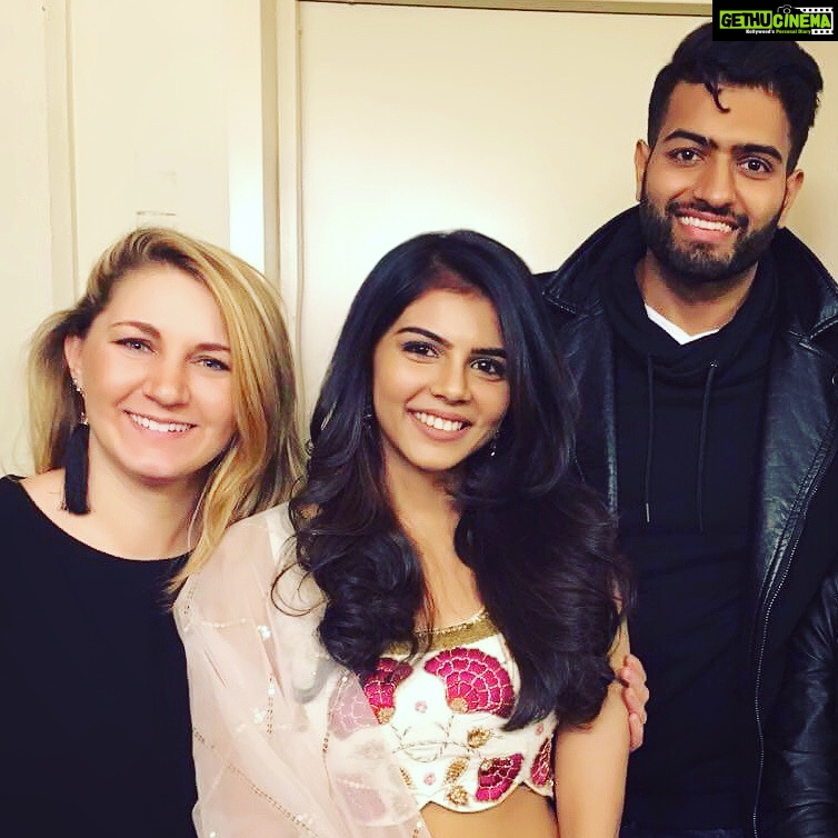 Kalyani Priyadarshan Instagram - True friends travel 4 hours just to see you for 30 minutes #usapromotour #aboutlastnight #newjersey #reunitedanditfeelssogood #hellousa Patriots Theater at the War Memorial