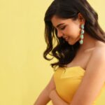 Kalyani Priyadarshan Instagram – As you can tell, I’ve been having a thing for yellow lately 🌼🌻🌞

Thank you @natashasinghstylist for this gorgeous dress and earrings! Finally found the right occasion for it 💛

Shot by @tarunkoliyot 
Styled by @pallavi_85 @openhousestudio.in 
Solitaires @kalyanjewellers_official 
Earrings @karen_millen 
Makeup @amitkagda 
Hair @savitanalwade