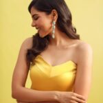 Kalyani Priyadarshan Instagram – As you can tell, I’ve been having a thing for yellow lately 🌼🌻🌞

Thank you @natashasinghstylist for this gorgeous dress and earrings! Finally found the right occasion for it 💛

Shot by @tarunkoliyot 
Styled by @pallavi_85 @openhousestudio.in 
Solitaires @kalyanjewellers_official 
Earrings @karen_millen 
Makeup @amitkagda 
Hair @savitanalwade