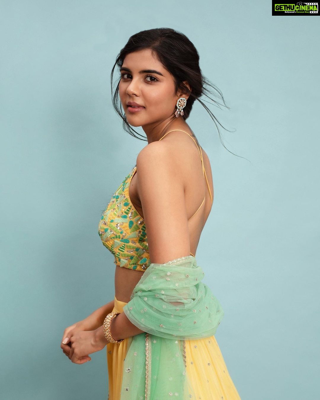 Kalyani Priyadarshan - 1.1 Million Likes - Most Liked Instagram Photos