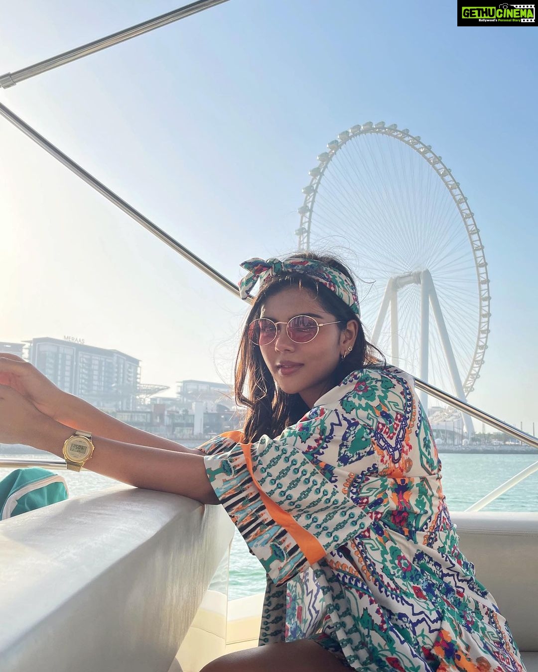 Kalyani Priyadarshan Instagram - Look at me, I’m the Captain now 🛳☀️ @d3yachts Marina Dubai