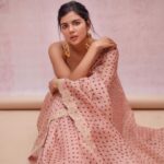 Kalyani Priyadarshan Instagram - For Mirchi Music Awards 🌶 💫 Shot by @kiransaphotography Styled by @shruthimanjari Saree @faabiianaofficial Rings @kalyanjewellers_official Earrings @radhikaagrawalstudio Makeup @amitkagda Hair @savitanalwade Organized by @therouteofficial