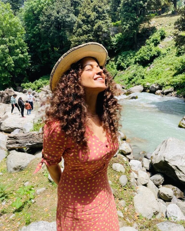 Kangana Ranaut Instagram - Much needed break day with my family at my favourite spot … and weather was also kind … beautiful day …