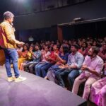 Karthik Kumar Instagram – Chennai you mad beauty. Thanks for the safe space & full house ( of happy laughter ). 
#Aansplaining plans open for Chennai Bengaluru Hyderabad Coimbatore. 
Tickets in Bio ❤️
