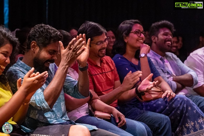 Karthik Kumar Instagram - Chennai you mad beauty. Thanks for the safe space & full house ( of happy laughter ). #Aansplaining plans open for Chennai Bengaluru Hyderabad Coimbatore. Tickets in Bio ❤️