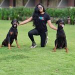 Karthika Nair Instagram - Twinning with my handsome boys 🖤🖤🖤 Forever a #dobermanmom Uday Backwater Resort