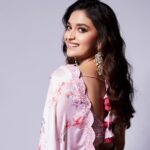 Keerthy Suresh Instagram - Think Pink 💞 @neerusindia @kalasha_finejewels @archamehta @ruchi.munoth @makeupbyurmikaur @tejisinghofficial @venurasuri