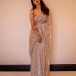 Keerthy Suresh Instagram – Bling it on when its your friend’s wedding ✨

#weddingvibes 

@rimpleandharpreet 
@thewhiteepapercommunications 
@amrapalijewels @amethystchennai
@archamehta @ruchi.munoth @kiransa 
@niyati_kothari @tinamukharjee