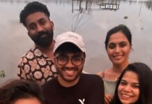 Keerthy Suresh Instagram - Gods own country, and my own people! #postweddingbash