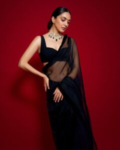 Kiara Advani Instagram - @manishmalhotra05 🖤