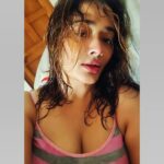 Kiran Rathod Instagram – #wettails #outofthebathlook