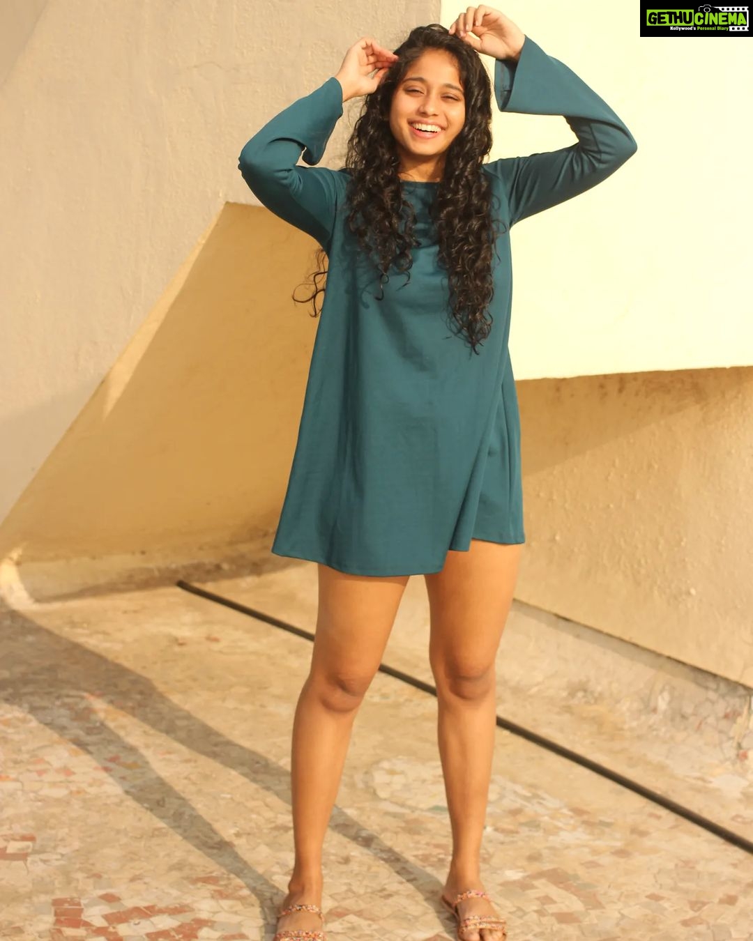 Krisha Kurup Instagram - 🎈 #sunday . . . . . 📸: @arjunnair24