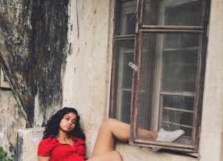 Krisha Kurup Instagram - #snooze . . . . 📸: @bharanikumar_