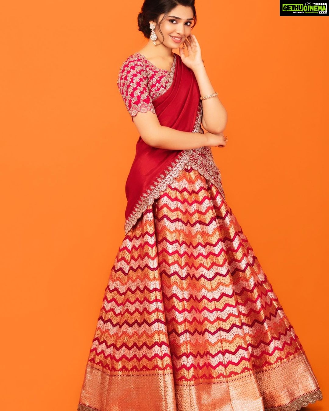 Krithi Shetty Instagram - Please watch #shyamsingharoy in theatres near you 😊 • • Outfit- @jayantireddylabel Earrings - @sankeerthi_jewels Styled by - @ashwin_ash1 & @hassankhan_3 Asst by - @vid_vidya Pics - @shareefnandyala Makeup - @chaks_makeup Hair - @hairbyvenky