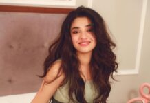 Krithi Shetty Instagram - Beauty is in the way you hold yourself. It’s how you treat people. The way you love, not just others but yourself too because……. beauty is in your soul 💓 • • Styled by - @ashwin_ash1 & @hassankhan_3 Asst by - @vid_vidya Hair - @hairbyvenky Make up - @chaks_makeup Shot by - @pauldavidmartinofficial My team - @neethikshetty 😚