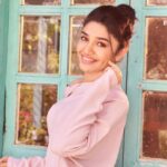 Krithi Shetty Instagram - Pink makes me blushhh☺️💞🌸