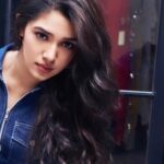 Krithi Shetty Instagram - Denim love 💙