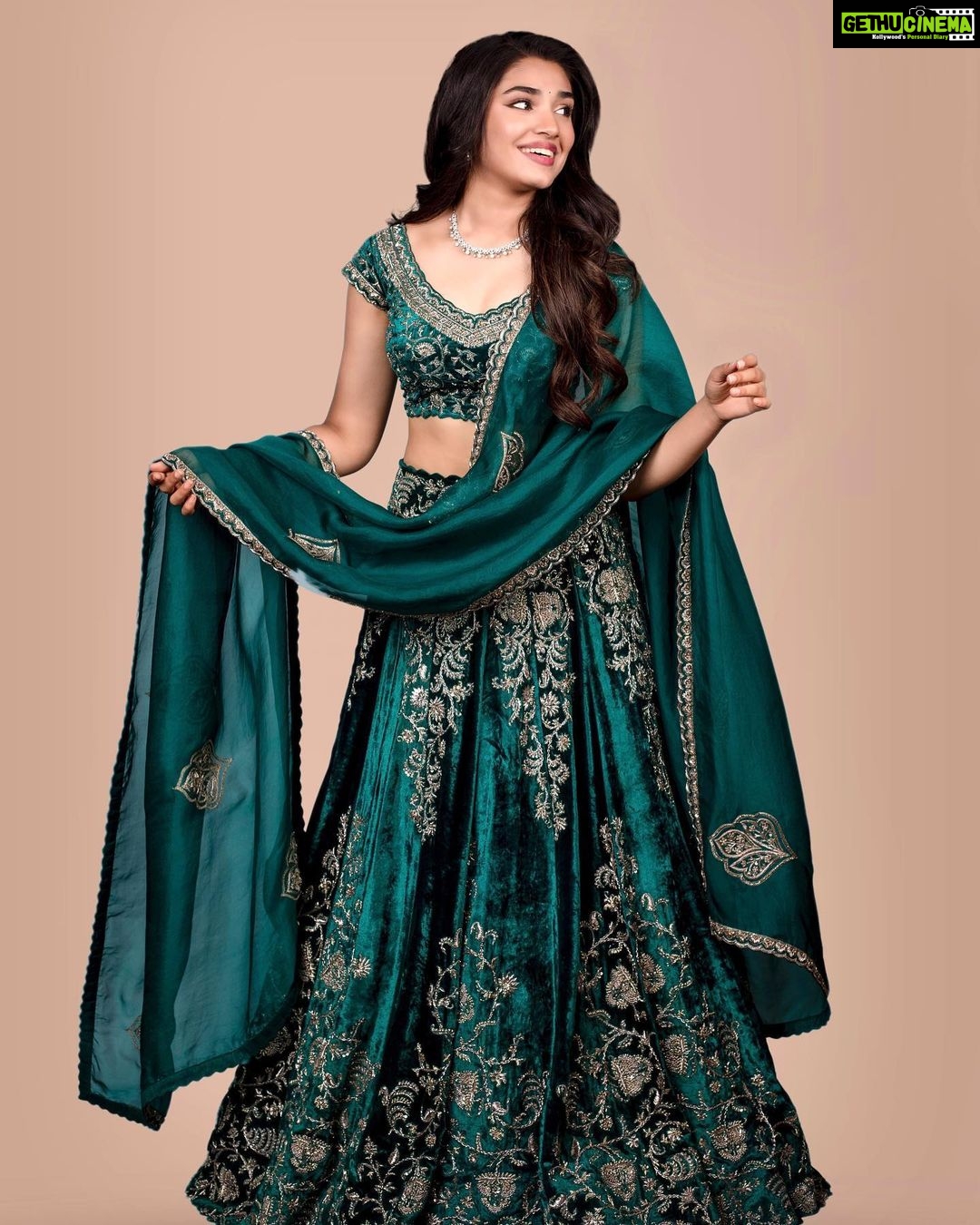 Krithi Shetty Instagram - Do what makes your heart happy #beyourself 💚 • • Outfit - @mrunalinirao @lovestruckcowhq Jewellery - @chahat.jewellers Styled by - @ashwin_ash1 & @hassankhan_3 asst by - @hansikamawle Hair - @venkymakeupstudio Makeup - @chaks_makeup Photographer - @kiransaphotography