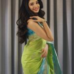 Krithi Shetty Instagram - #happiness is a cycle that goes on once started…..so let’s start it🤍😉